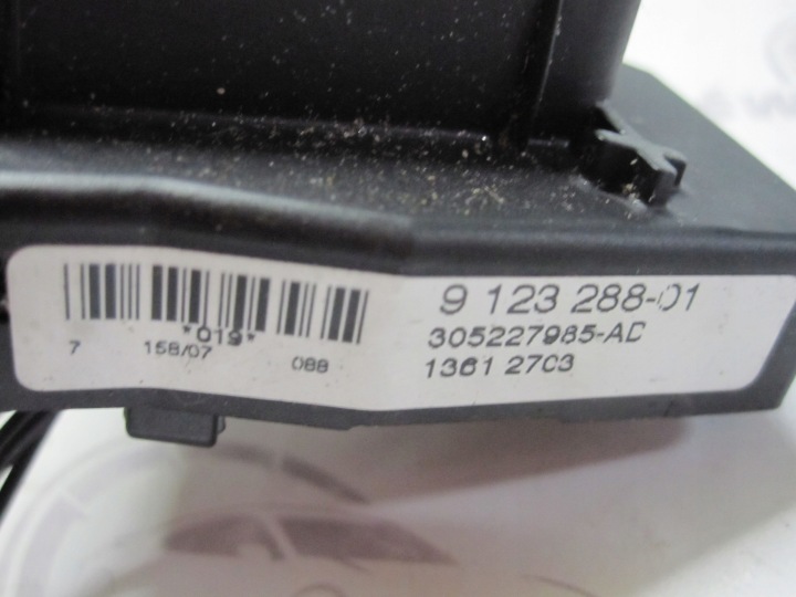 BMW E81 E87 LIFT 07R COMMUTATEURS CAOUTCHOUC MULTIFONCTION 9123288