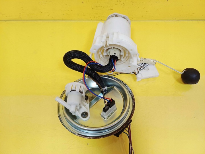POMPE POMPE CARBURANTS DANS RÉSERVOIR OEPL CORSA C 1.2 ESSENCE NR6