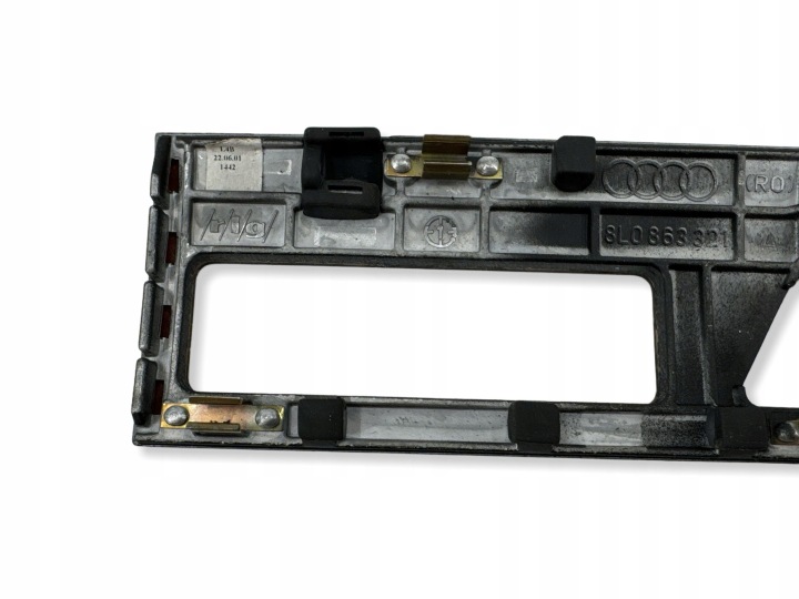 AUDI A3 S3 8L 2002 MOULURE DÉCORATIVE