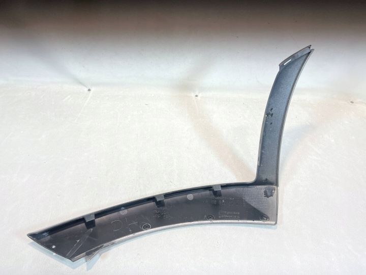 MOULURE DOUBLURE PARE-CHOCS AVANT DROITE MERCEDES CLA W118 A1188855201