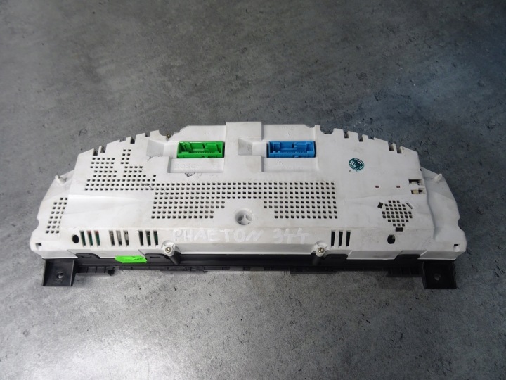 COMPTEUR TABLEAU DE BORD 3D0920881S 5.0 TDI VW PHAETON