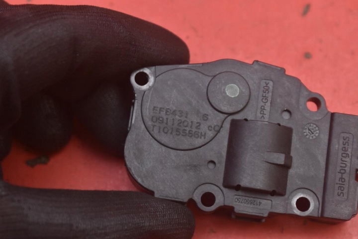 PETIT MOTEUR RÉCHAUFFEURS T1015556H BMW F30 F31 2.0 T 245 KM 11-16