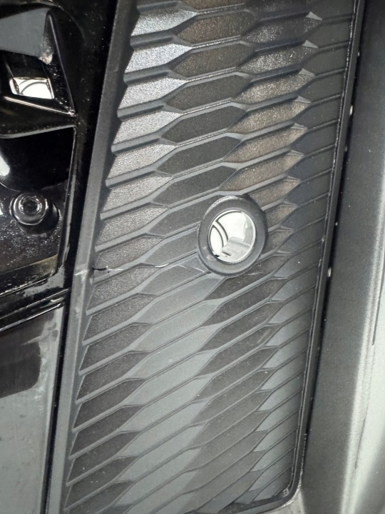 PARE-CHOCS AVANT 6X PDC S-LINE S LINE AUDI Q6 E-TRON 85H 2024- OE AUDI