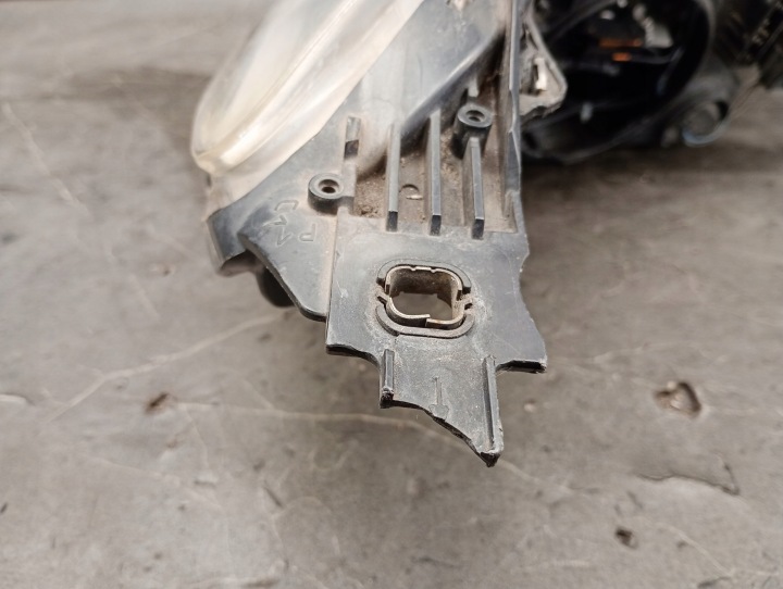 9684845580 PROJECTEUR GAUCHE CITROEN C5 III X7