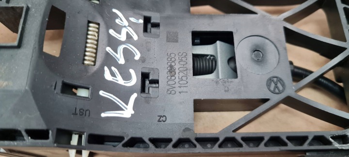 Q3 83A POIGNÉE PORTES SOUS KEYLESS CHÂSSIS DROITE DROIT AVANT LY9T 5G0837206Q