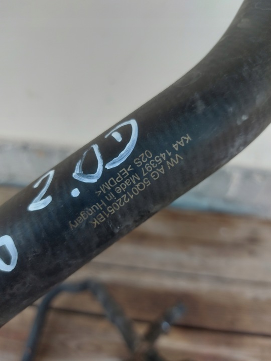 POMPE EAU TUYAUX VW PASSAT B8 0392023209