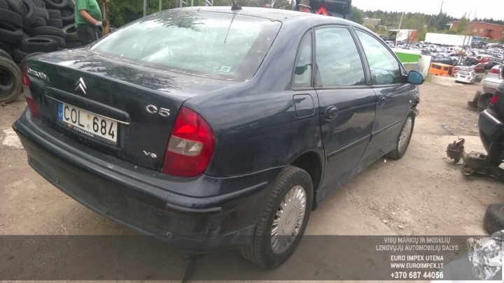CITROEN C5 ORDINATEUR MOTEUR 2001 3.0L 0260002767