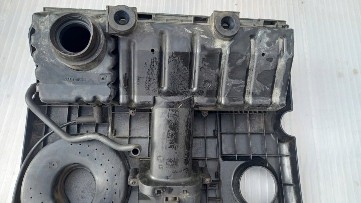 COUVERCLE MOTEUR SEAT IBIZA III 03R HAYON 03E129607