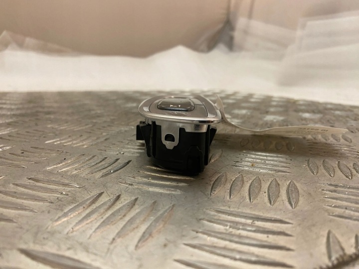 VOLVO XC90 2018 AMPOULE PLAFONNIERS ARRIÈRE 31457644