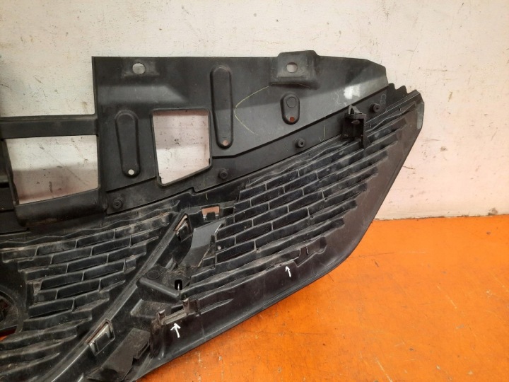 NISSAN OE A0855479 GRILLE CALANDRE