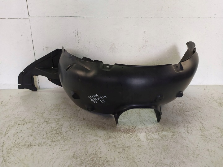 PASSAGE DE ROUE DROIT AVANT SKODA OCTAVIA MK3 5E0809958B