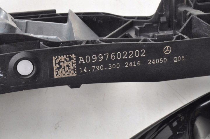 MERCEDES EQB X243 POIGNÉE PORTES DROIT ARRIÈRE A0997602202