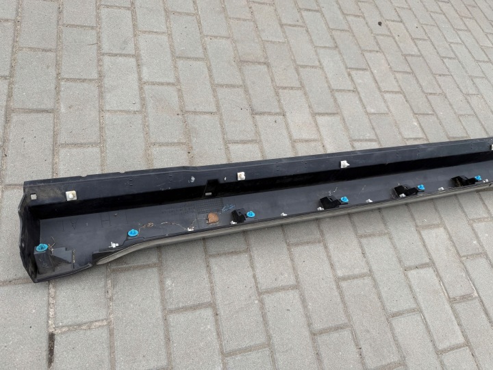 REVÊTEMENT SEUIL GAUCHE CÔTÉ PEUGEOT 4007 6512A13701