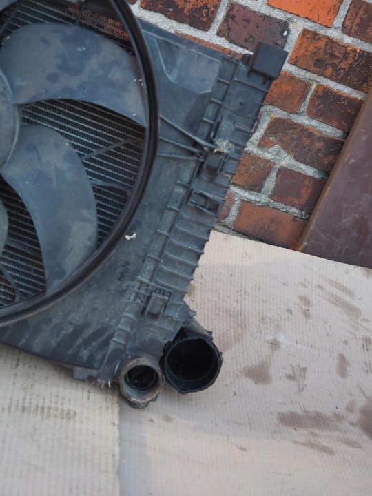 RADIATEUR EAU VENTILATEURS MERCEDES W203 2.2 CDI