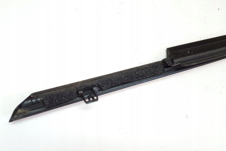 MOULURE RACLOIR DROITS AVANT PORTES MAZDA CX-5 (KF) KB7W50640C 2.0L