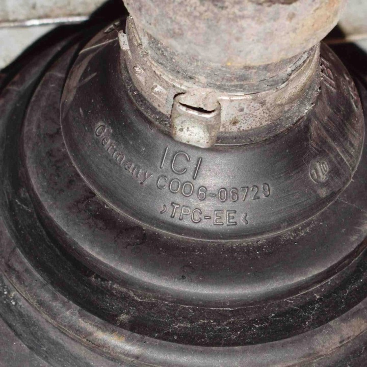 DEMI-ARBRE AVANT DROITE VW PASSAT VARIANT B7 (365) 1K0407272RB 4118600 2.0L