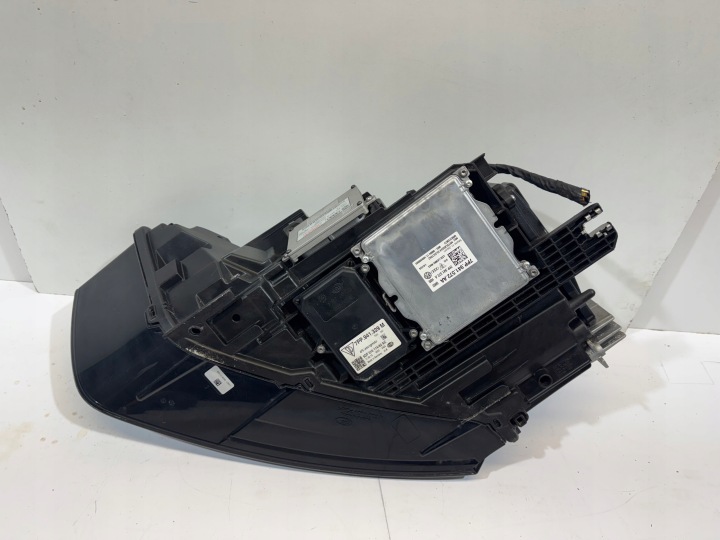 AUDI Q3 8U LIFT PHARE DROITE DROIT AVANT COMPLET LED 8U0941034