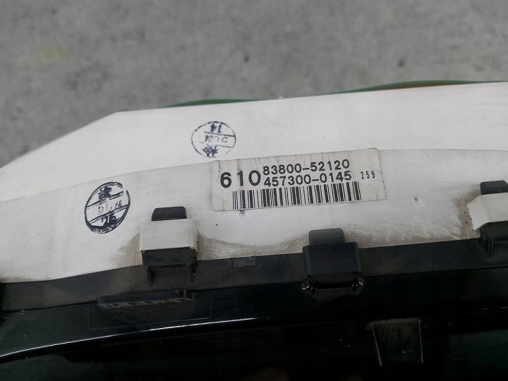 COMPTEUR TOYOTA YARIS I 83800-52120 457300-0145 DENSO 1.0 16V