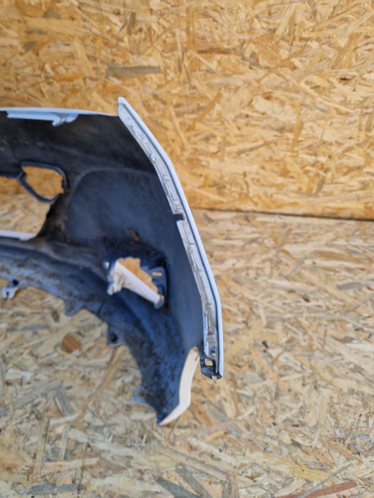 PARE-CHOCS AVANT TOYOTA YARIS III 11-14