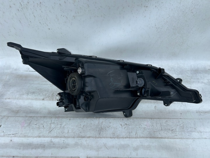 MITSUBISHI SPACE STAR II LIFT 19-24 PHARE GAUCHE 8301D445 ORIGINAL EUROPE