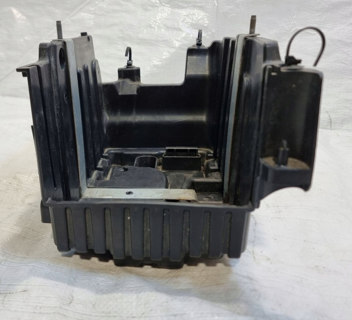 FORD FIESTA MK8 1.0 ECOBOOST CHÂSSIS BATTERIE H1BB-10723-AC