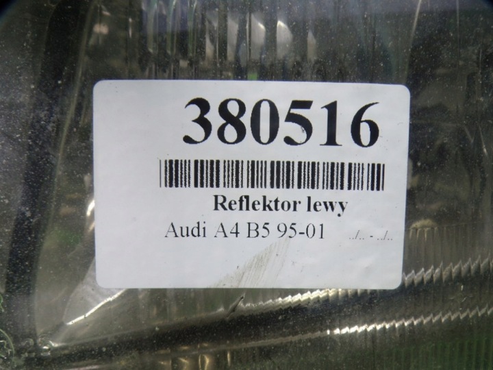 AUDI A4 B5 PROJECTEUR GAUCHE AVANT PHARE AVANT 8D0941029B