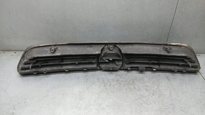 GRILLE OPEL ASTRA G 1.6B 98-09R UNIVERSEL 90588120