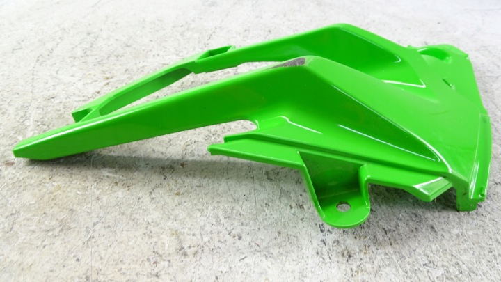 P711 KAWASAKI NINJA EX 400 18+ REMPLISSAGE DÉFLECTEUR D'AIR PROTECTION 55028-0644