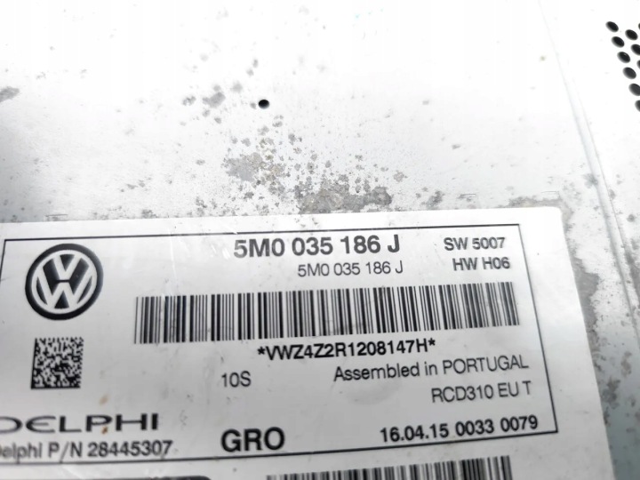 VW PASSAT RADIO CD PLAYER. 2011 ESTATE 4/5DR 5M0035186J 28445307 (10-14)