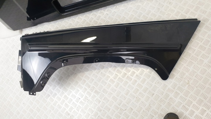 G-KLASA W463 AMG CAPOT AILE PARE-CHOCS AVANT AVANT