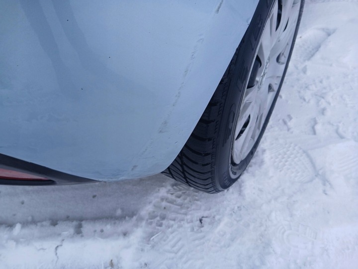 MAZDA 2 II DEMIO DE PARE-CHOCS ARRIÈRE ARRIÈRE ROUES 33Y 2007-