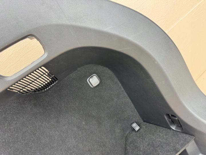MAZDA CX-5 II 2 19R- COLLECTEUR GARNITURE COUVERCLES DE COFFRE DROIT ARRIÈRE KB7W-68850