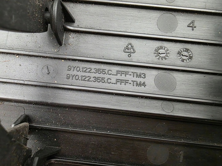 PROTECTION RADIATEUR AVANT CÔTÉ GAUCHE PORSCHE CAYENNE (9Y0 9Y3) 9Y0122355C