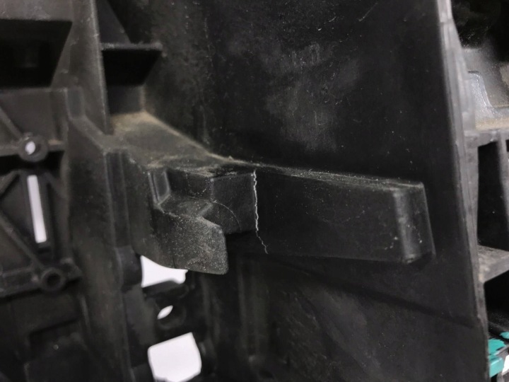 AUDI A3 2020- RENFORCEMENT COURROIE RADIATEURS AVANT AVANT 8Y0805588A