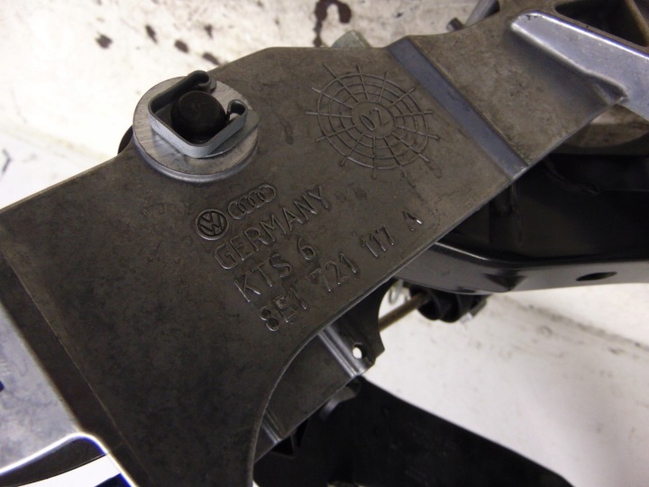 PÉDALE PÉDALES CHÂSSIS MANUEL AUDI A4 B7 2.0 TFSI