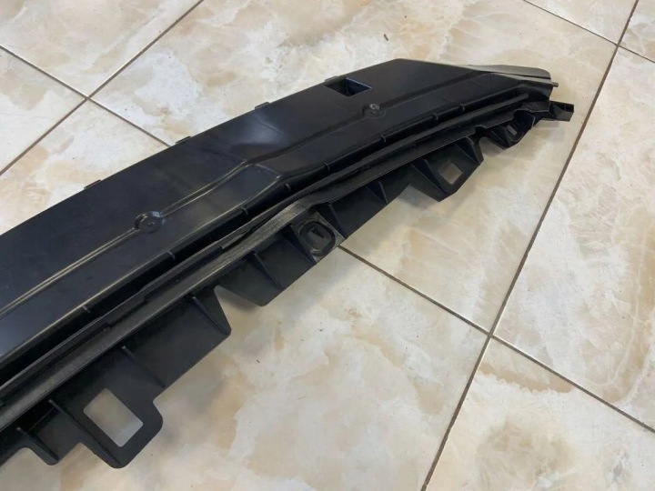 GAUCHE GLISSIÈRE AVANT PARE-CHOCS MERCEDES-BENZ CLA COUPÉ (C117) A1178850065
