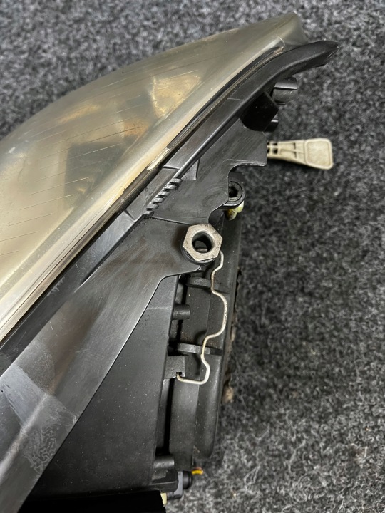 PHARE DROIT AVANT FORD GALAXY LIFT 0301183202