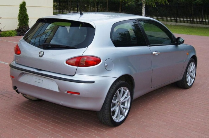 ALFA ROMEO 147 GTA SPOILER BRIDA BRIDA 