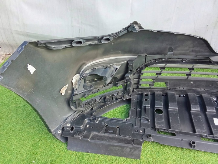 RENAULT CLIO IV LIFT 16- PARE-CHOCS AVANT AVANT 620221270R