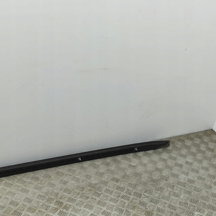 BARRES DE TOIT DROITE CÔTÉ VOLVO V90 II ESTATE 31386589 33336898 2.0L 256KW 2024
