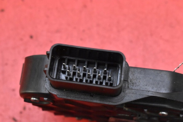 SERRURE DE PORTE GAUCHE AVANT AVANT EUROPE 8V4A-S21813-MA FORD KUGA MK1 08-13