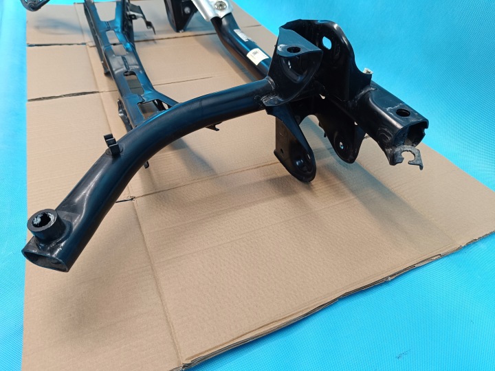 VW GOLF 8 VARIANT LIFT 1.5 TSI 2024 R CHÂSSIS CHÂSSIS BERCEAU ARRIÈRE 5Q0505315H