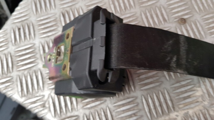 BMW E39 CEINTURE DE SÉCURITÉ DROIT AVANT 8217390