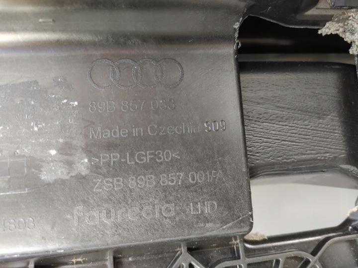 PLANCHE COCKPIT CONSOLE AUDI Q4 E-TRON 89B857033
