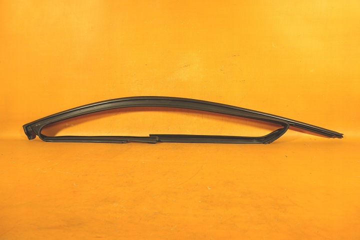 AUDI A4 8W B9 66KM JOINT D'ÉTANCHÉITÉ PORTES AVANT CHROME GAUCHE 8W0837643 8W0837431