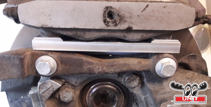 VOLVO S60/V70 II/S80 ADAPTATEURS ZACISKOW FREINS 320X28MM