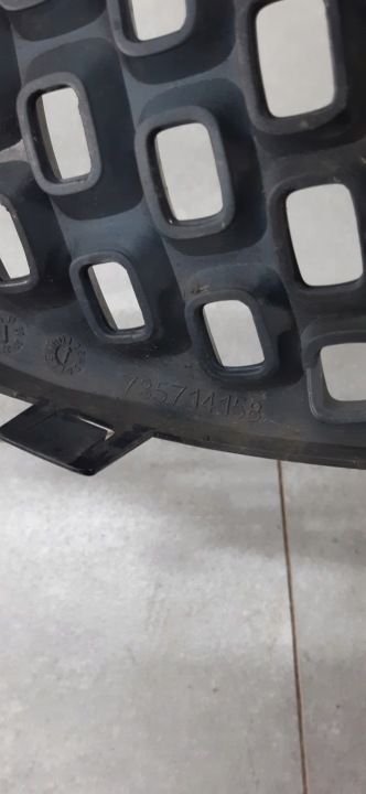 FIAT 500E II BOUCHON CROCHET GRILLE CENTRALE EMBLÈME GRILLE PHARES ANTIBROUILLARD