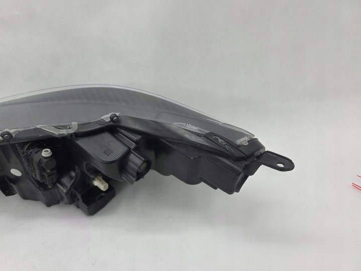 TOYOTA YARIS IV 4 2020+ PHARE AVANT DROITE COMPLET LED EUROPE K0-8EU