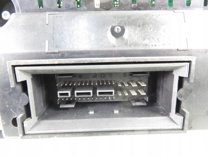 COMPTEUR VW PASSAT B6 (3C2) 2.0 FSI BVY A2C53117396 A2C53042108