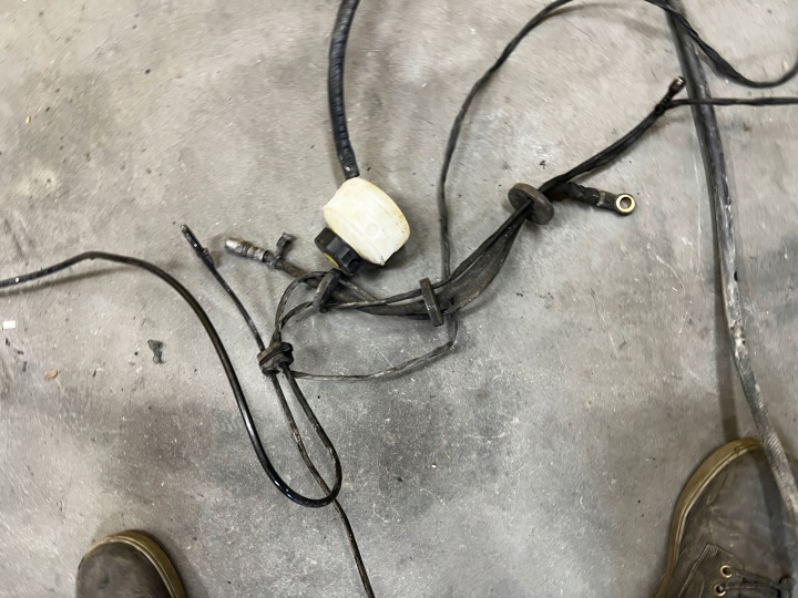 ENSEMBLE CONDUITES DE DÉRIVATION FIL TUYAU TUYAU SUSPENSIONS MERCEDES G63 AMG W463 LIFT